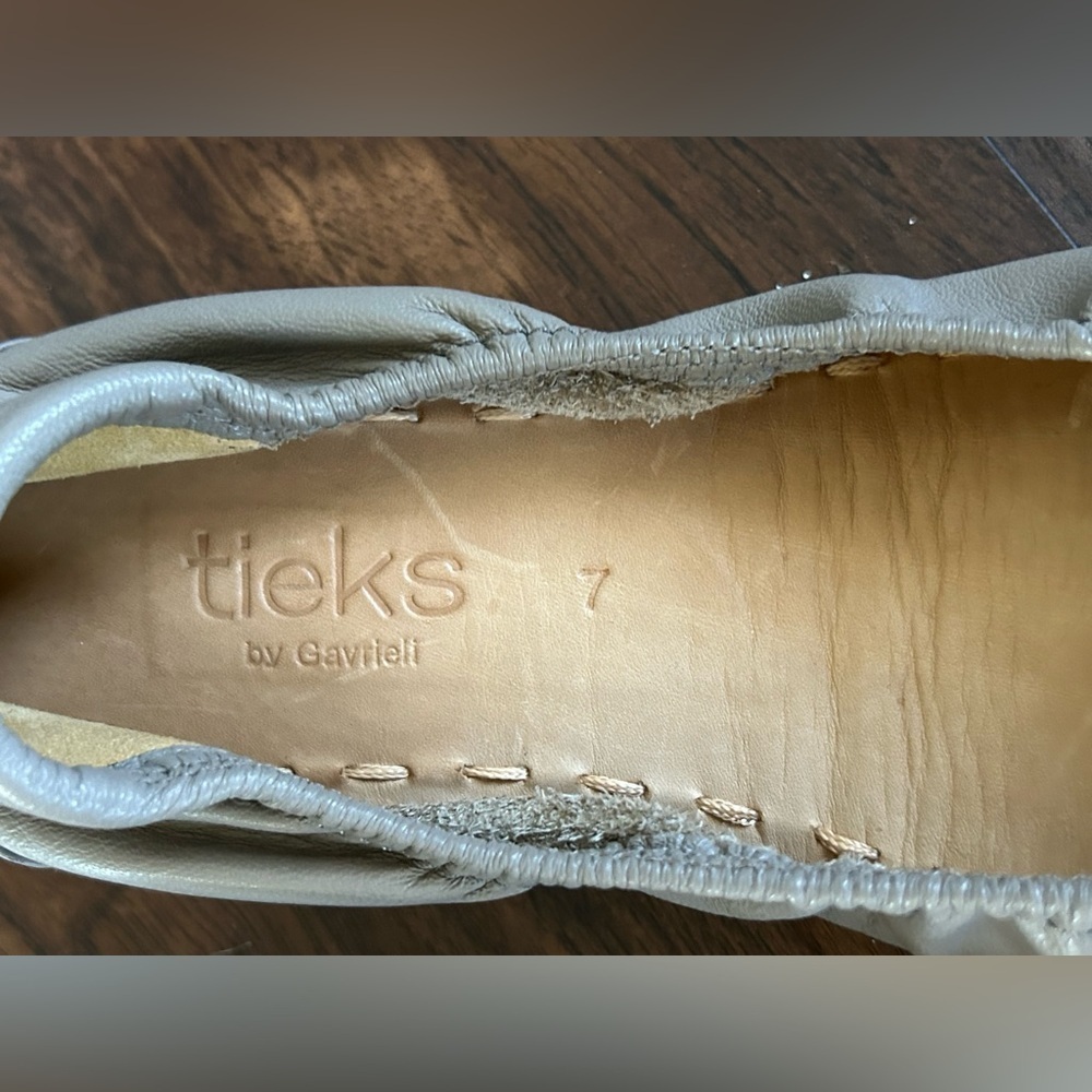 Tieks by Gavrieli Taupe Leather Slip On Ballet Flats Casual Shoes
Size 7 - Picture 4 of 12